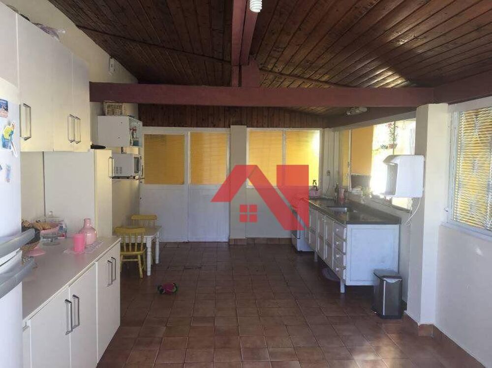 Casa, 3 quartos, 235 m² - Foto 8