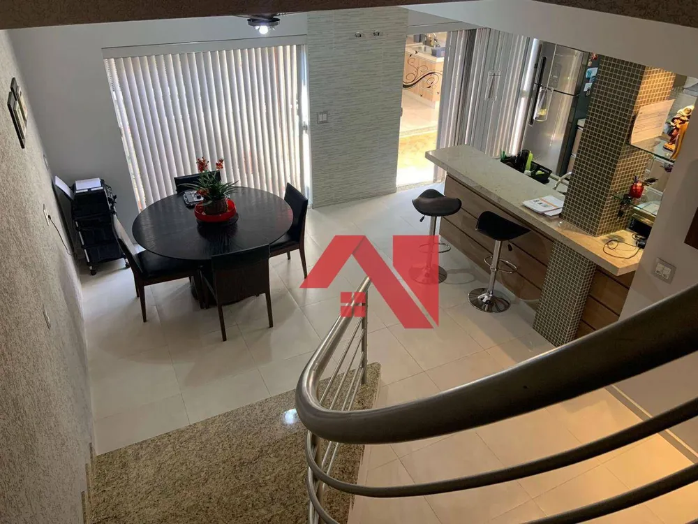 Sobrado, 3 quartos, 200 m² - Foto 1