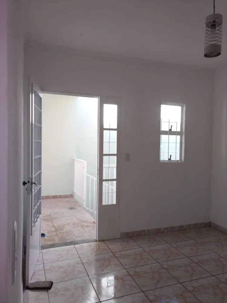 Casa, 2 quartos, 75 m² - Foto 1