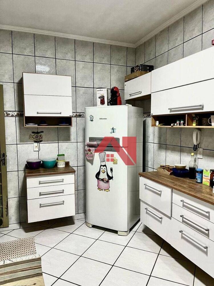Casa, 3 quartos, 129 m² - Foto 2
