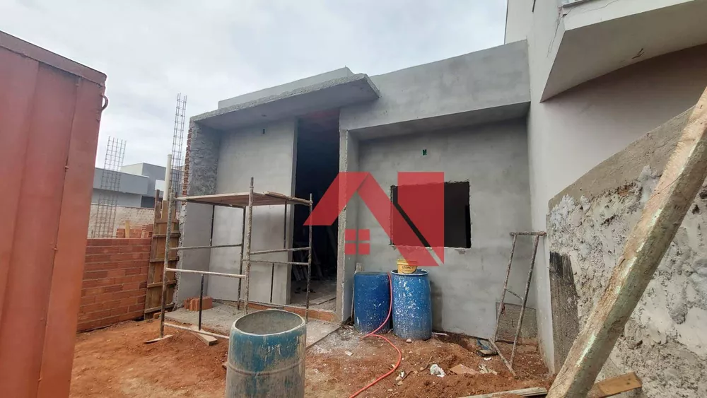 Casa à venda com 2 quartos, 60m² - Foto 1