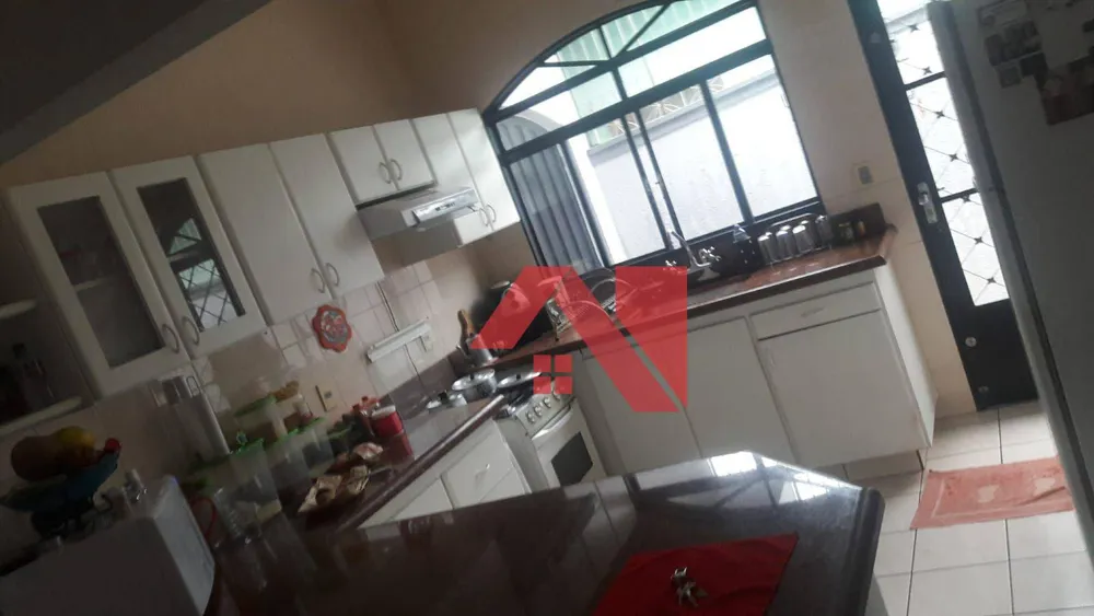 Casa, 3 quartos, 186 m² - Foto 4