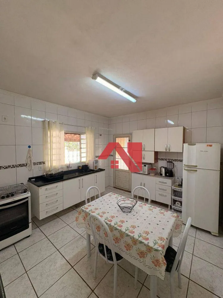 Chácara, 3 quartos, 1250 m² - Foto 12