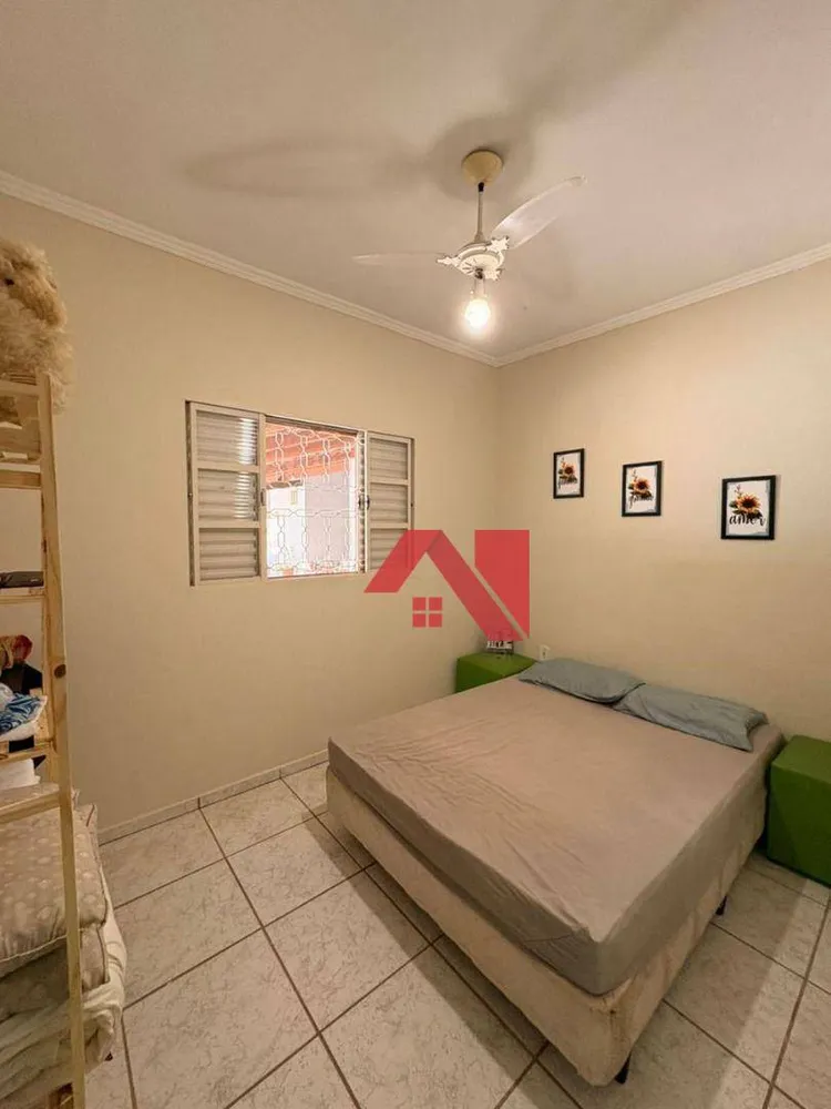 Chácara, 3 quartos, 1250 m² - Foto 2