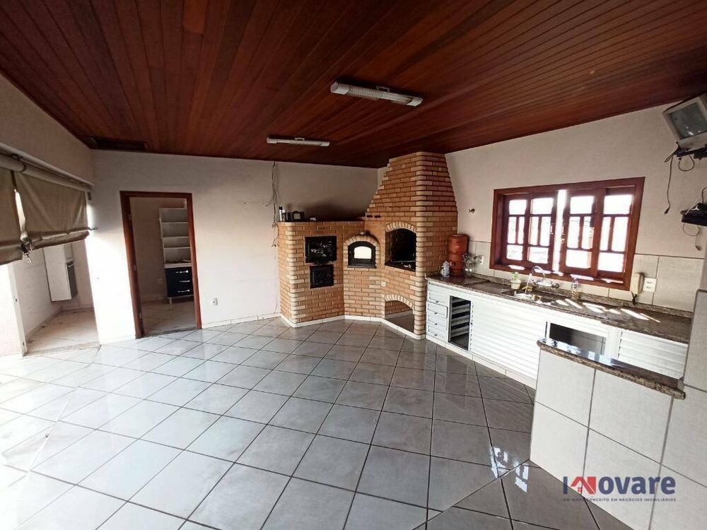 Sobrado, 4 quartos, 240 m² - Foto 4