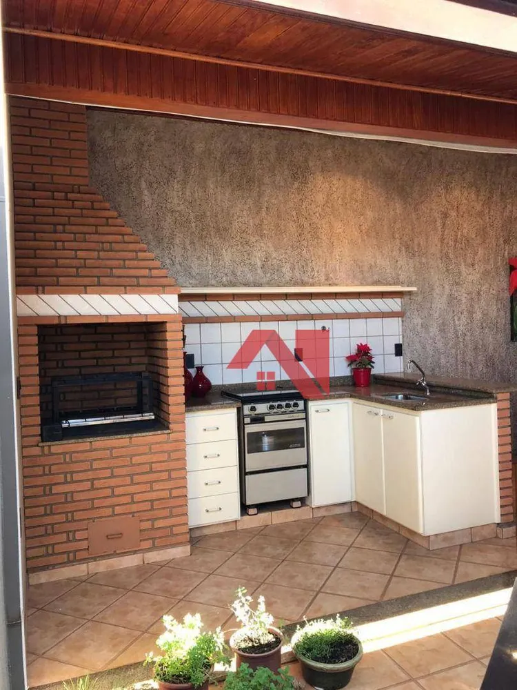 Casa, 3 quartos, 211 m² - Foto 4