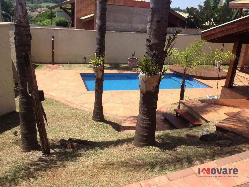 Sobrado, 4 quartos, 857 m² - Foto 1