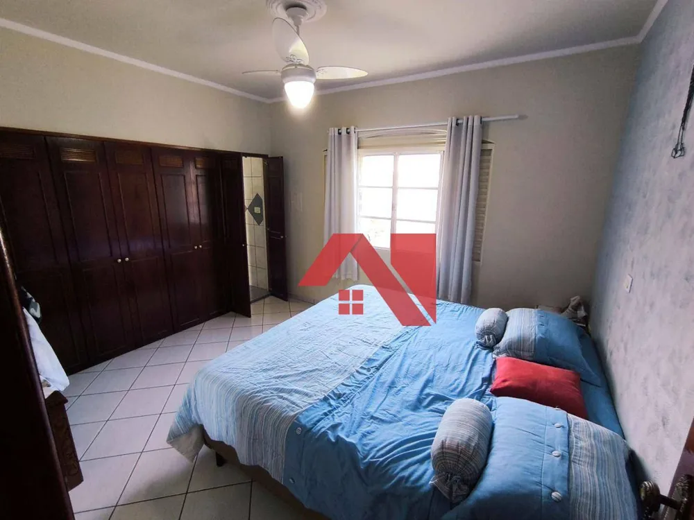 Casa, 3 quartos, 173 m² - Foto 1