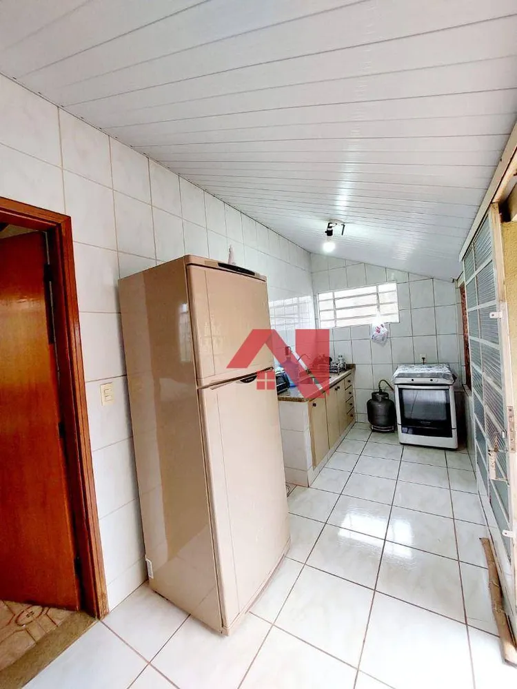 Casa, 3 quartos, 247 m² - Foto 6