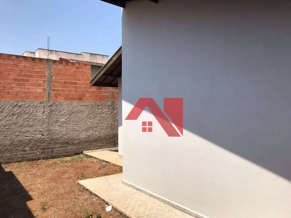 Casa à venda com 3 quartos, 69m² - Foto 2