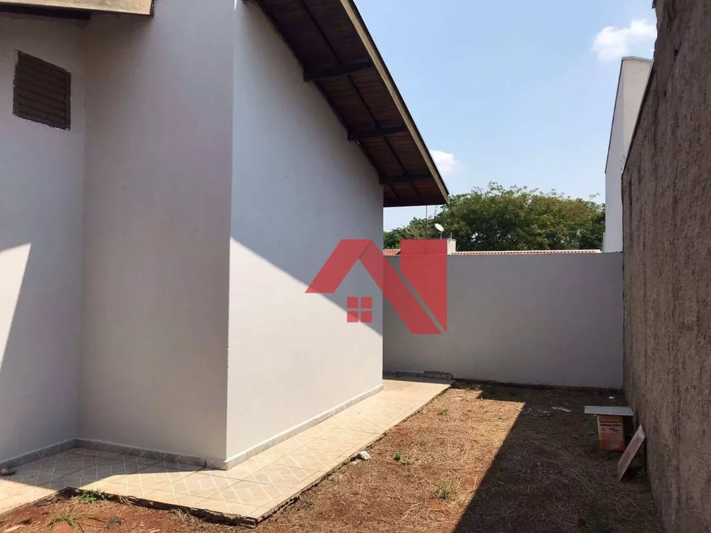 Casa à venda com 3 quartos, 69m² - Foto 4