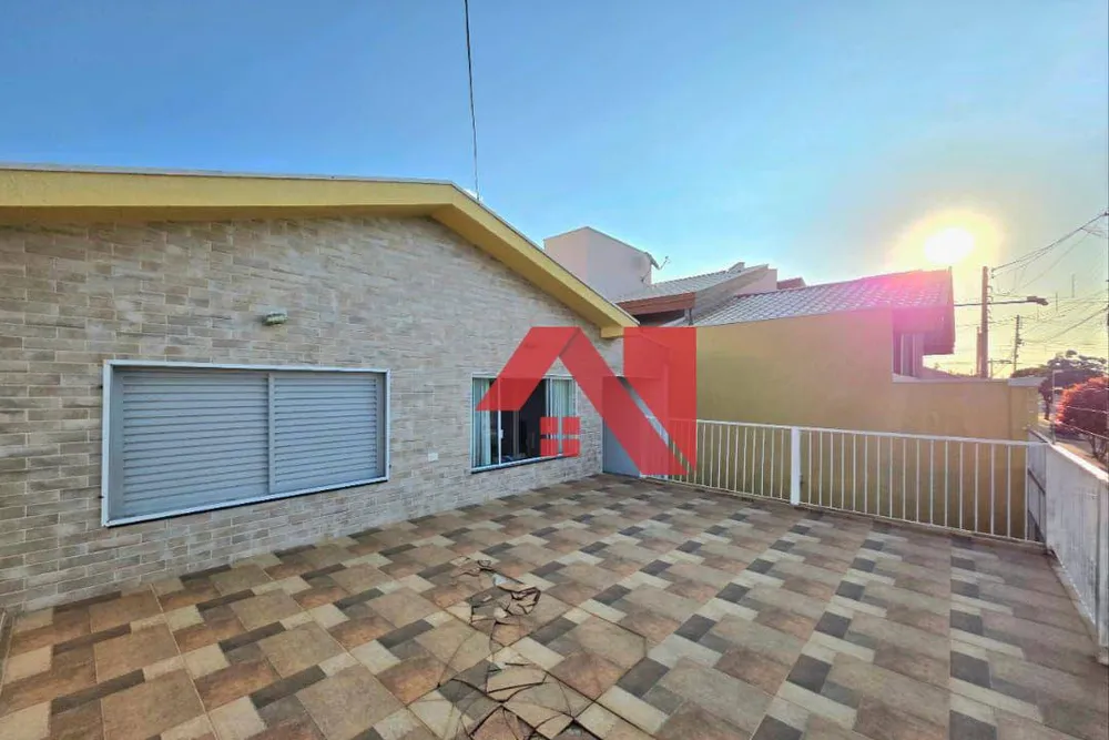 Casa, 3 quartos, 194 m² - Foto 2