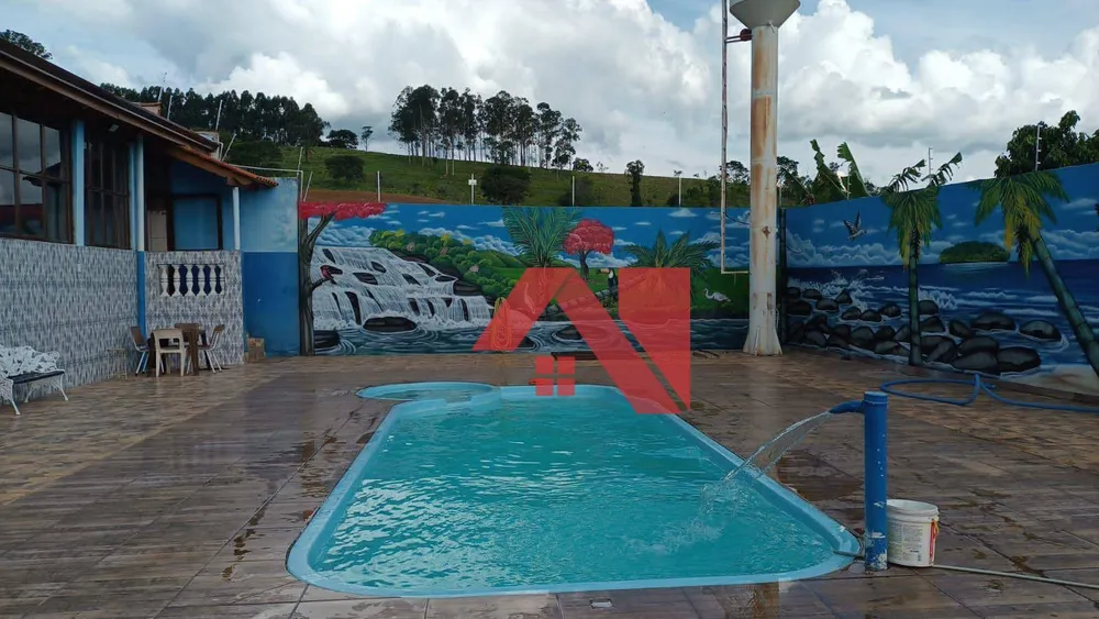 Chácara, 3 quartos, 1200 m² - Foto 1