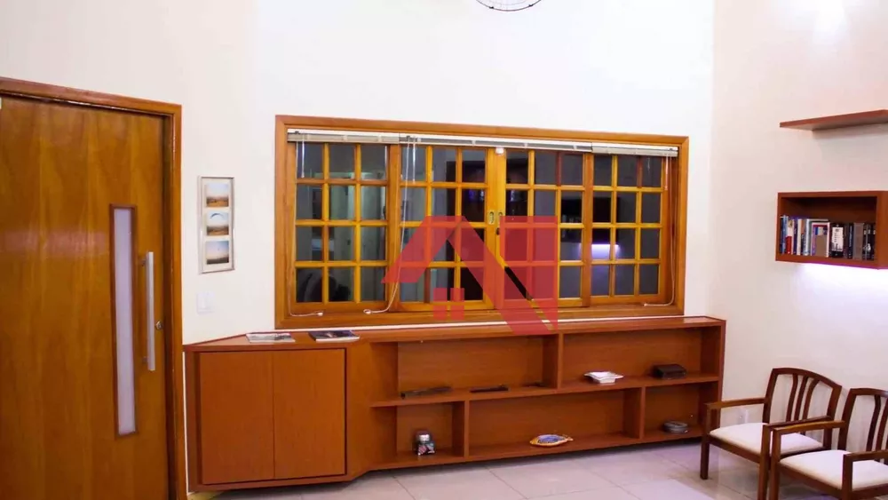 Casa, 3 quartos, 201 m² - Foto 3