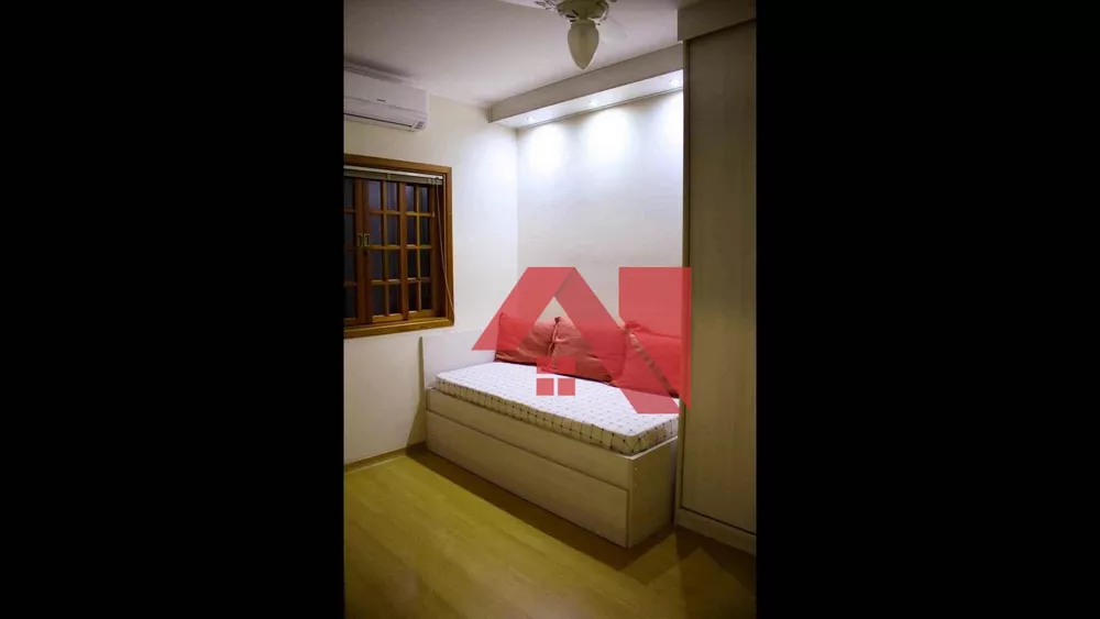 Casa, 3 quartos, 201 m² - Foto 1