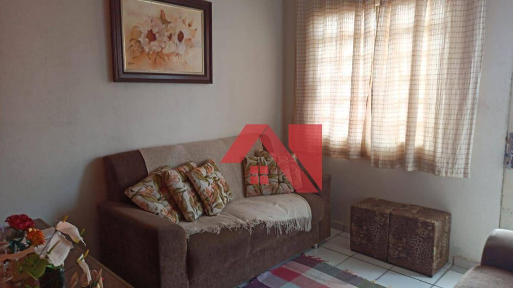 Casa, 2 quartos, 44 m² - Foto 1