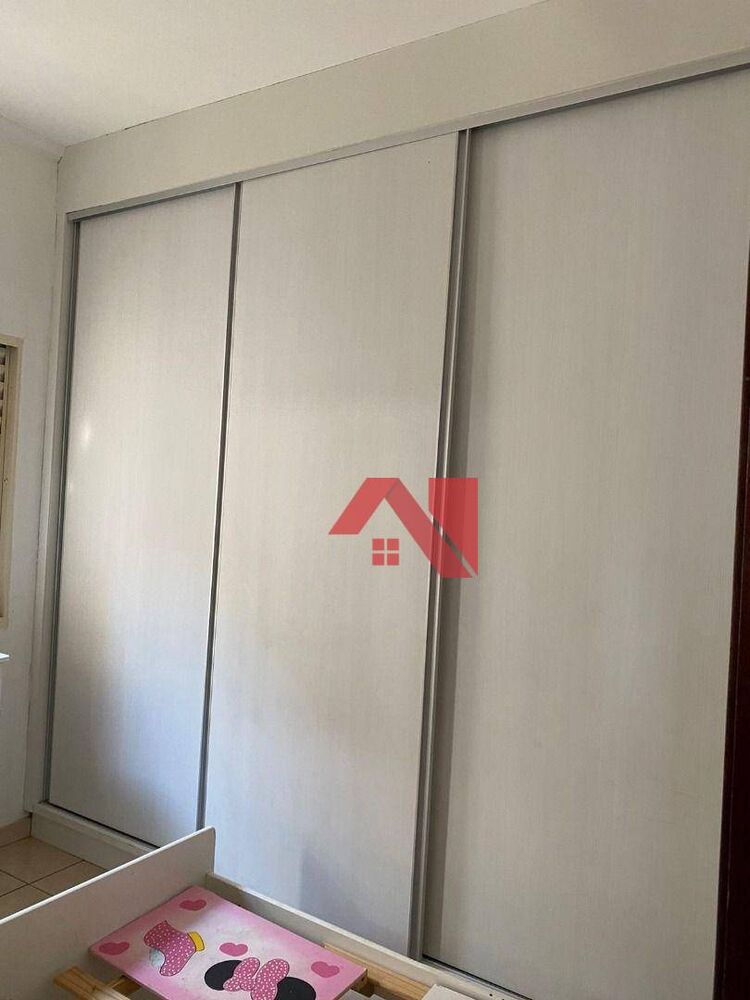 Casa à venda e aluguel com 3 quartos, 107m² - Foto 4
