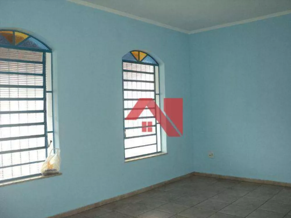 Casa à venda com 2 quartos, 160m² - Foto 2