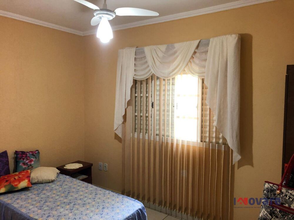 Casa, 3 quartos, 135 m² - Foto 1