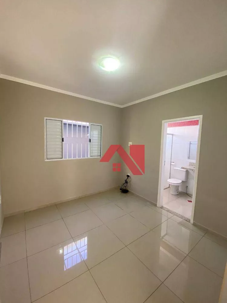 Casa à venda com 3 quartos, 180m² - Foto 3