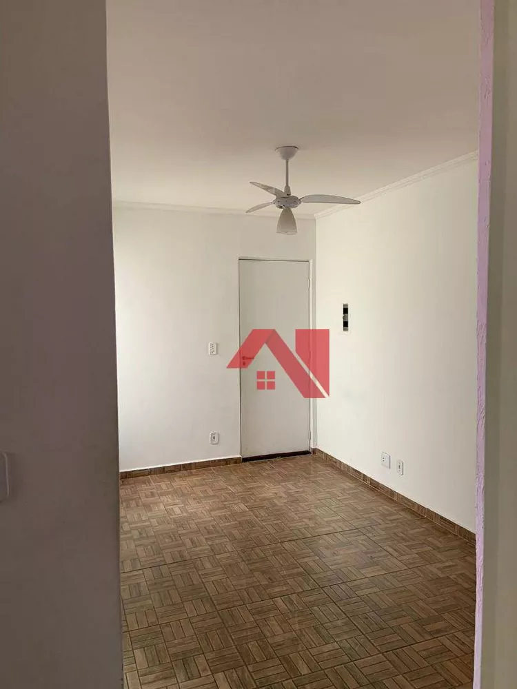 Apartamento à venda com 2 quartos, 55m² - Foto 2