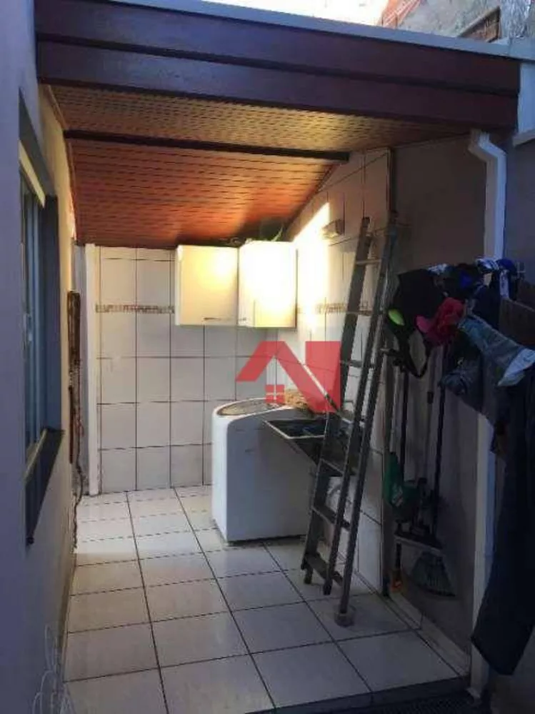 Casa à venda com 3 quartos, 185m² - Foto 3