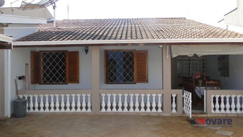 Casa, 3 quartos, 240 m² - Foto 1