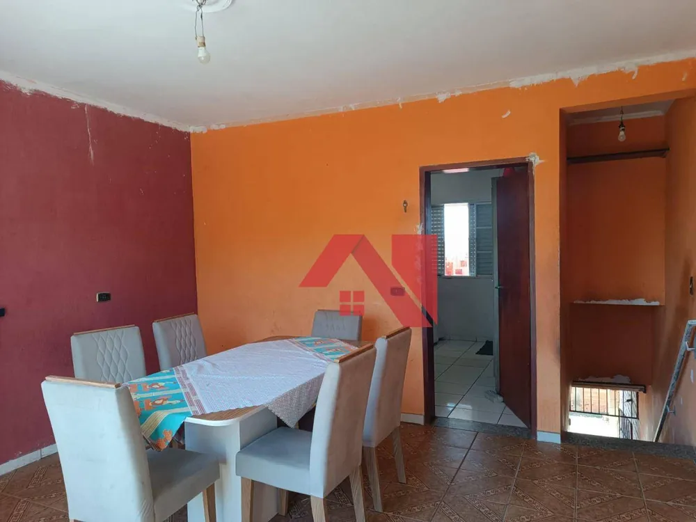 Casa, 3 quartos, 220 m² - Foto 1