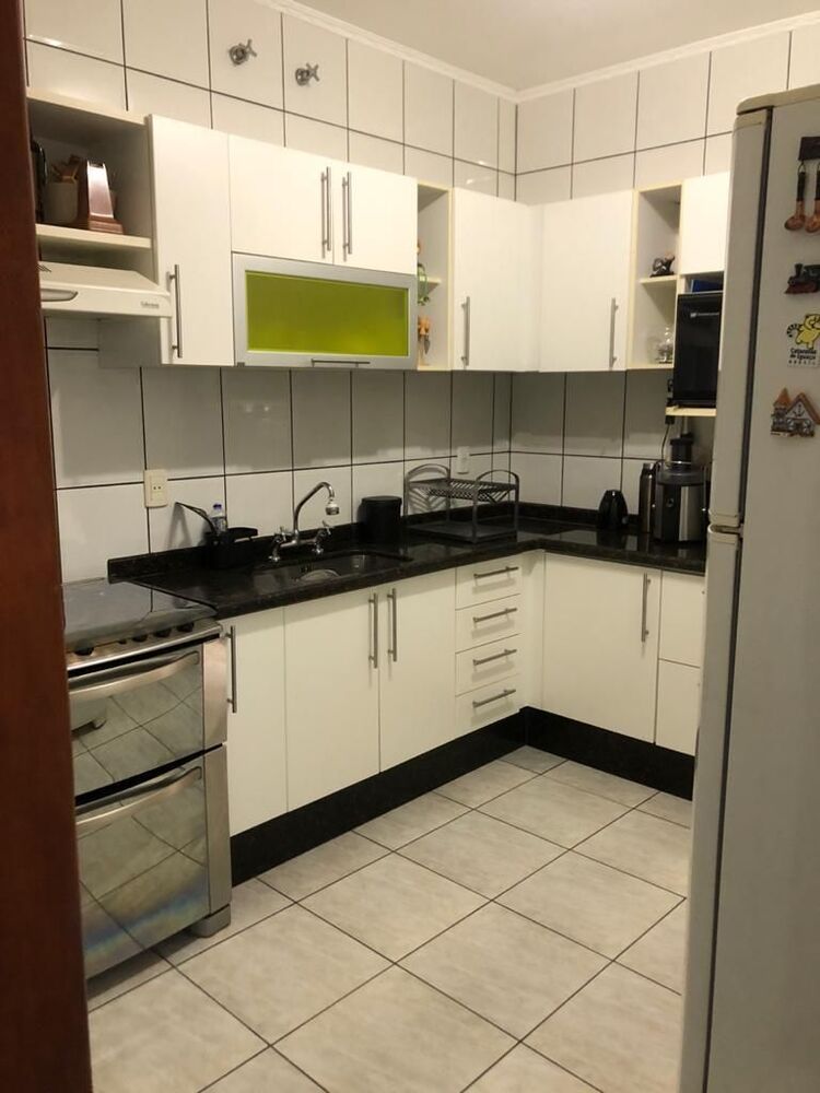 Casa, 3 quartos, 210 m² - Foto 1