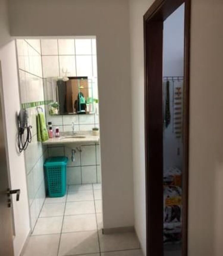 Casa à venda com 3 quartos, 210m² - Foto 3