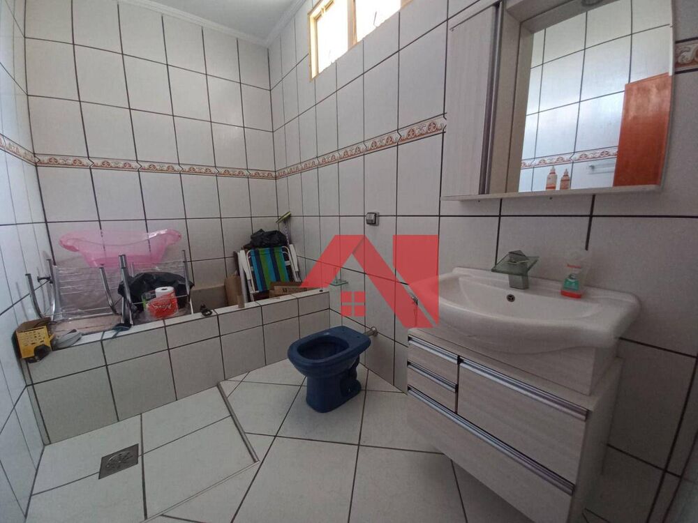 Casa, 3 quartos, 170 m² - Foto 2