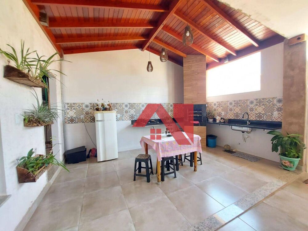Sobrado, 4 quartos, 203 m² - Foto 1
