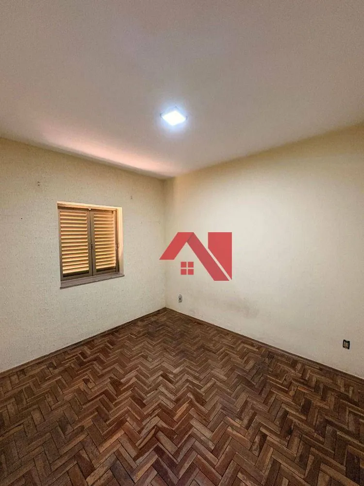 Casa, 5 quartos, 250 m² - Foto 4