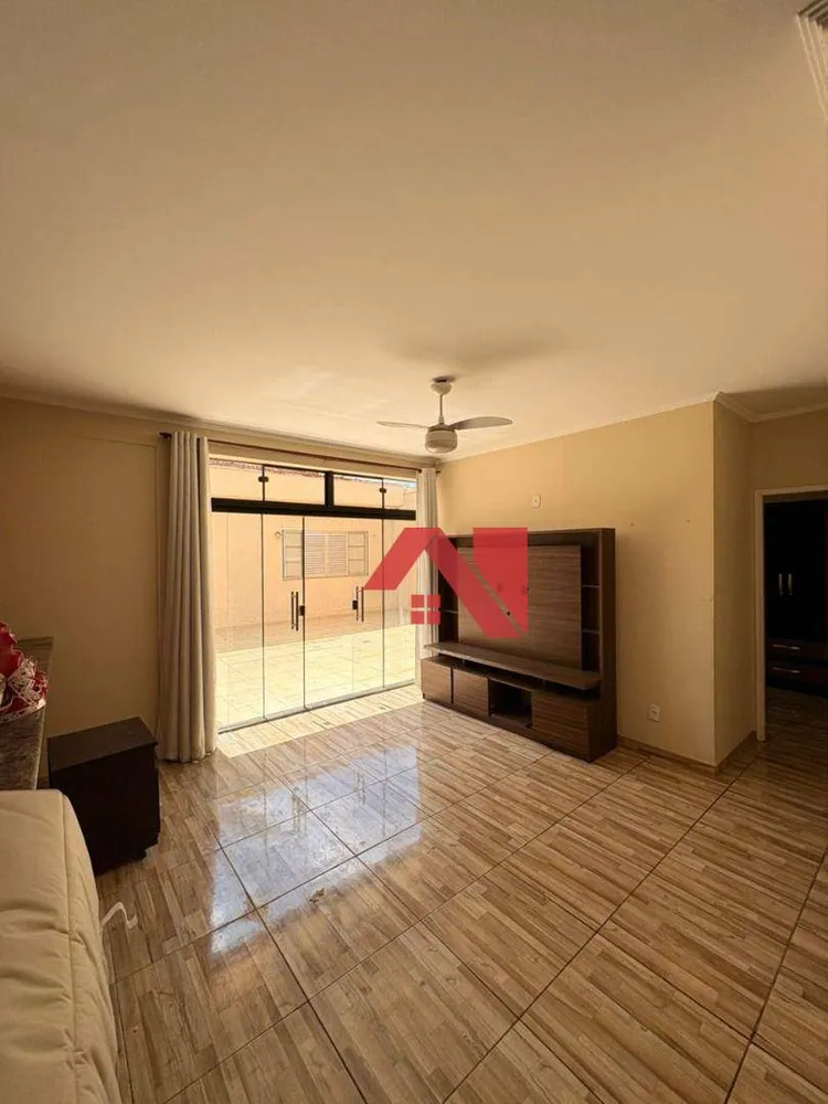 Casa, 5 quartos, 250 m² - Foto 8