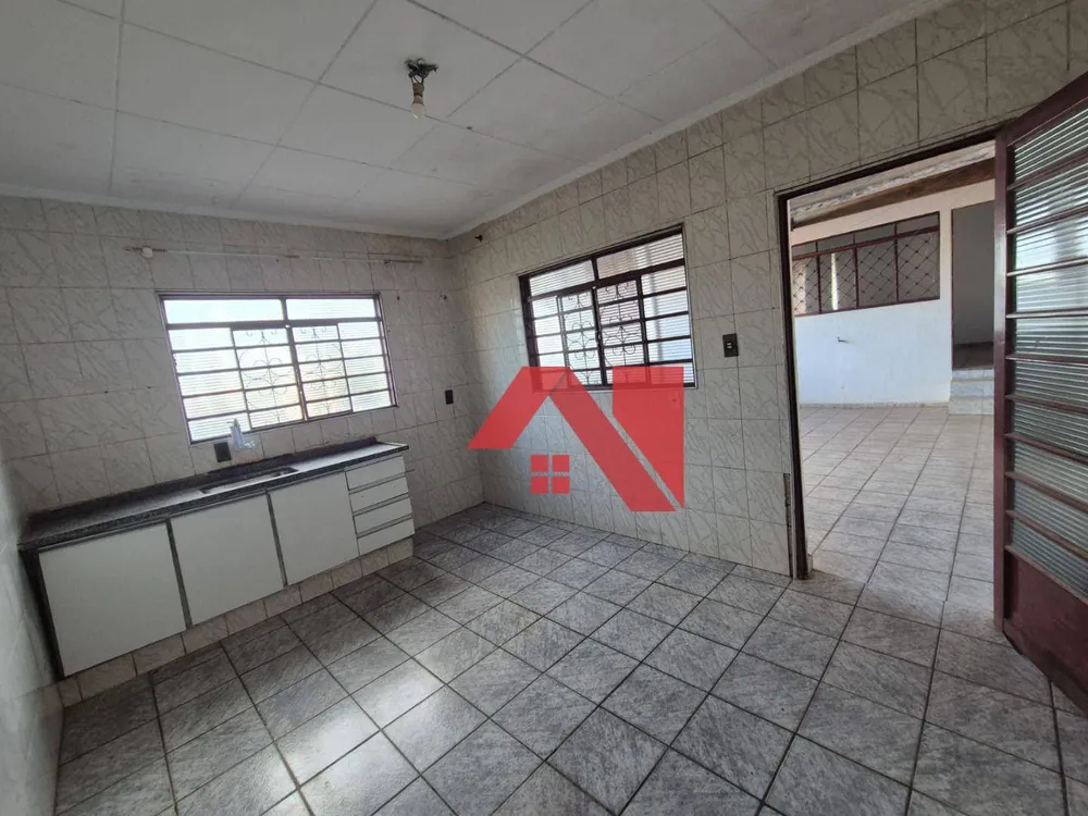 Casa, 3 quartos, 200 m² - Foto 14