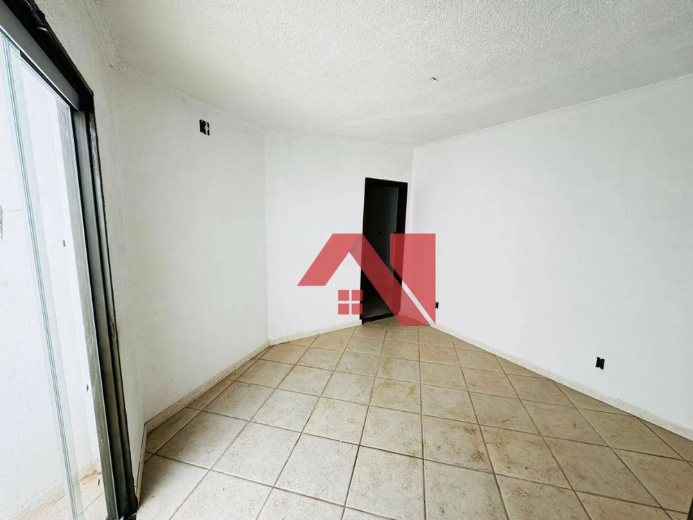 Casa, 3 quartos, 180 m² - Foto 3