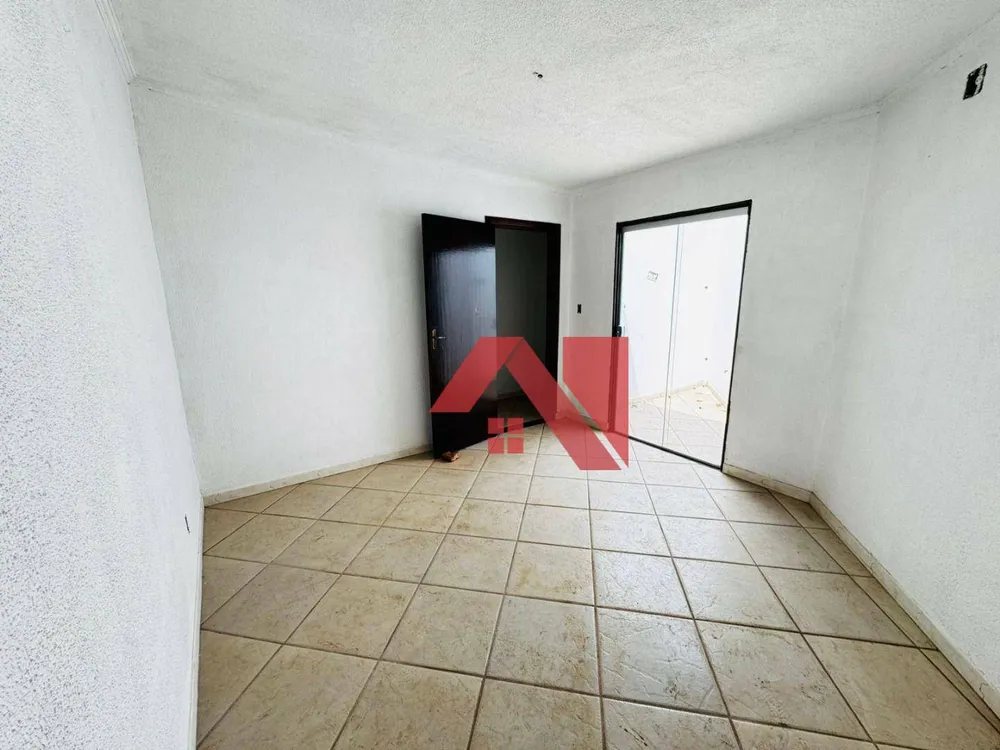 Casa, 3 quartos, 180 m² - Foto 1