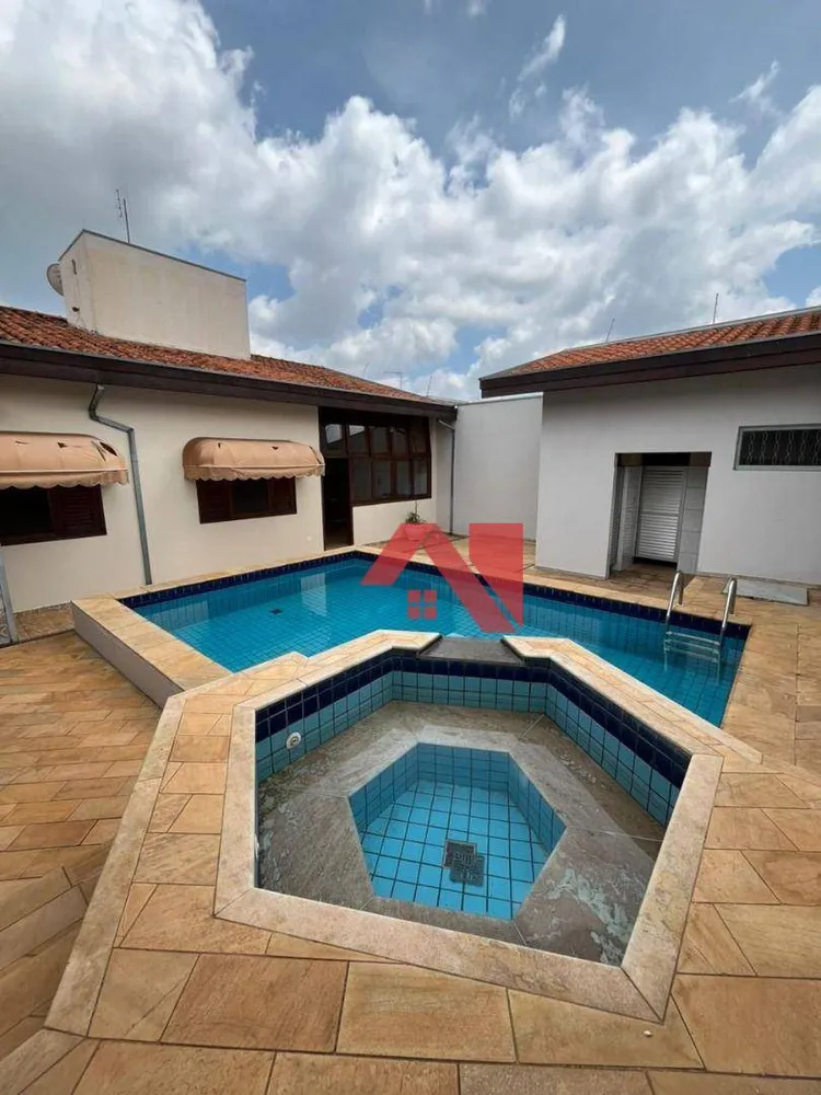 Casa, 3 quartos, 308 m² - Foto 1