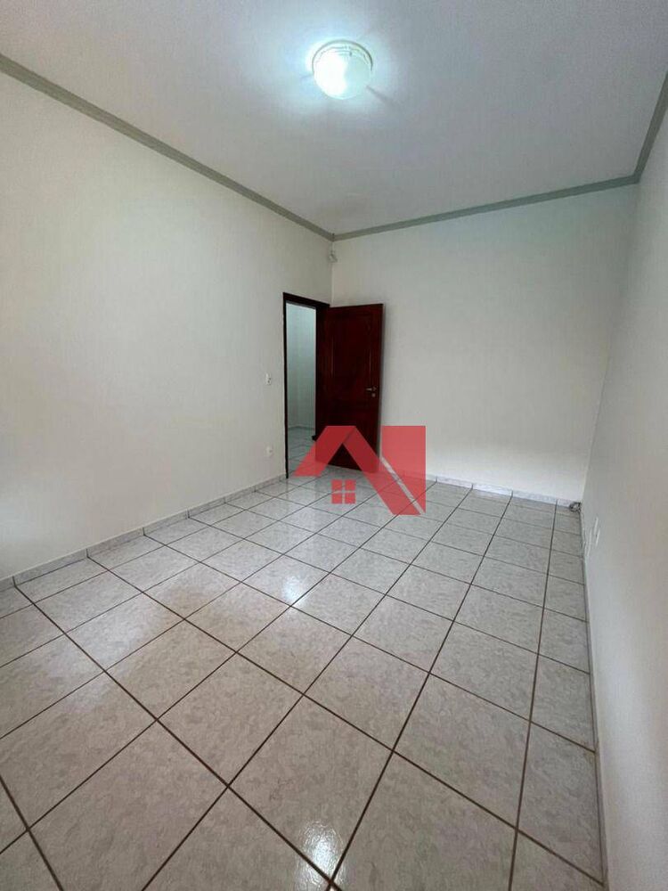 Casa, 3 quartos, 308 m² - Foto 4