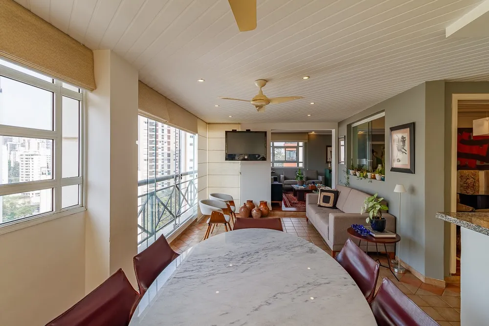 Apartamento, 4 quartos, 223 m² - Foto 2