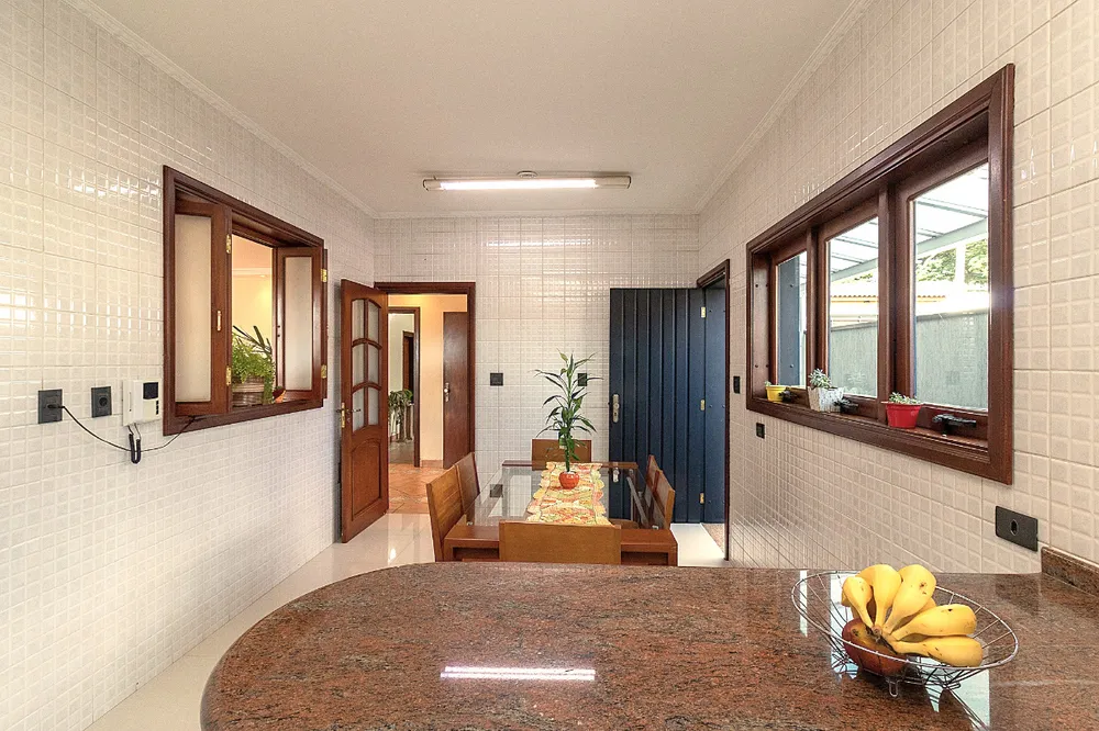 Sobrado, 4 quartos, 537 m² - Foto 1