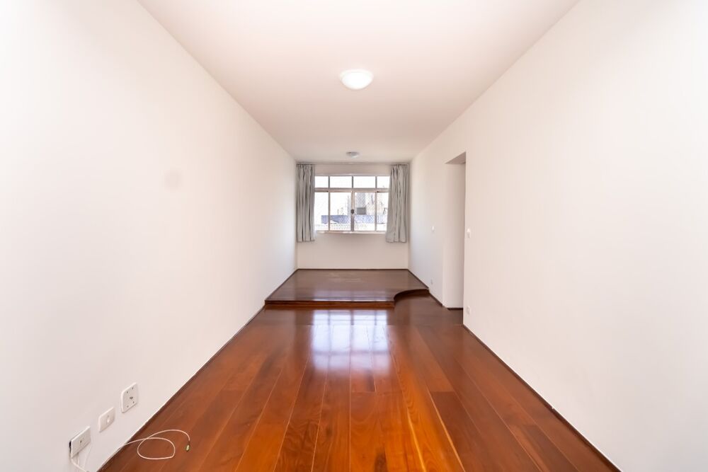 Apartamento à venda com 2 quartos, 70m² - Foto 2