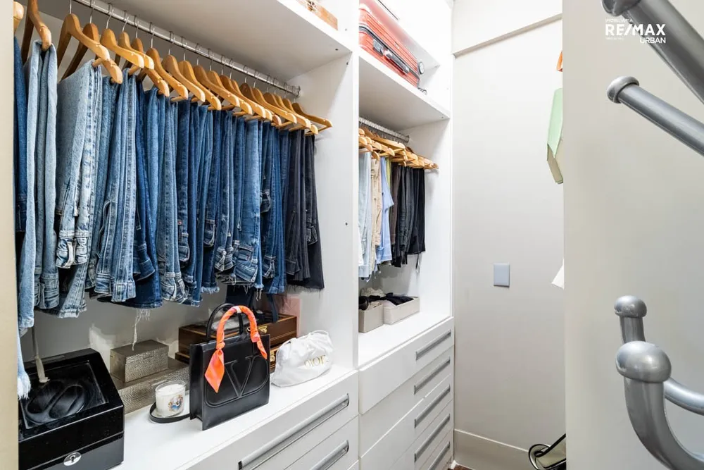 Apartamento, 3 quartos, 239 m² - Foto 1