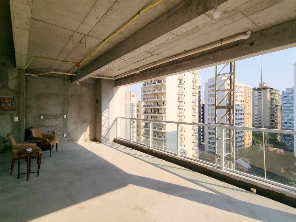 Apartamento à venda com 3 quartos, 323m² - Foto 2