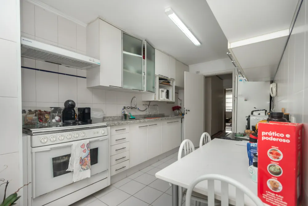 Apartamento, 4 quartos, 253 m² - Foto 2