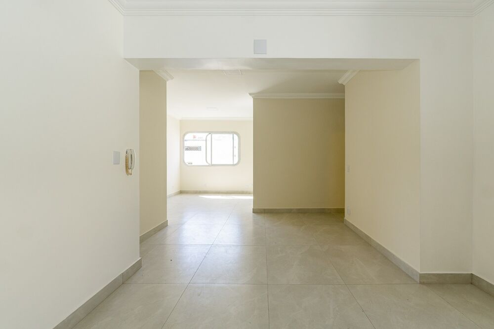 Apartamento à venda com 2 quartos, 73m² - Foto 2