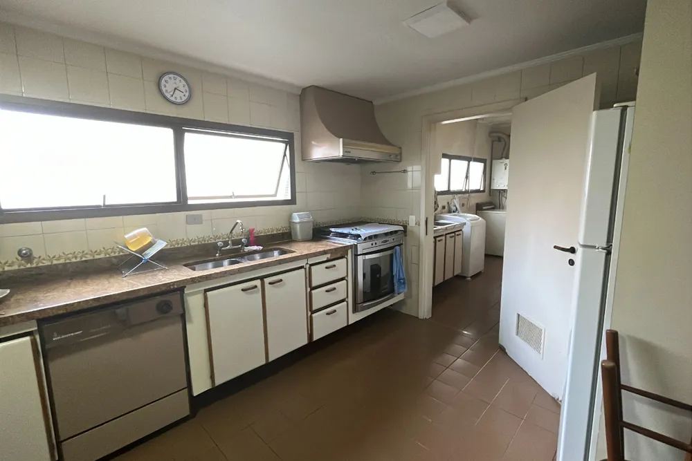 Apartamento, 3 quartos, 194 m² - Foto 1