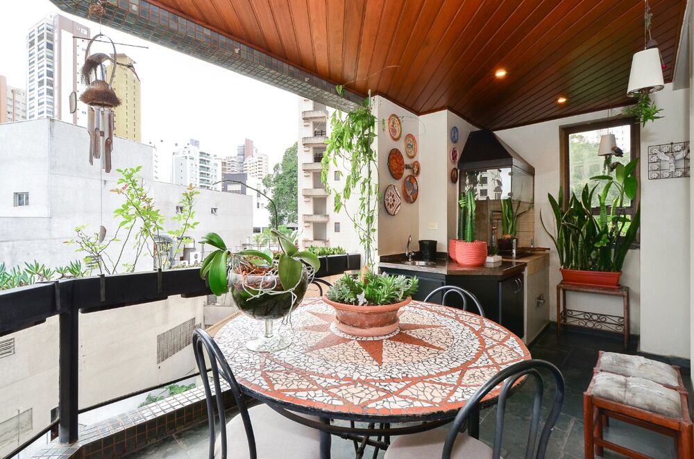 Apartamento à venda com 4 quartos, 226m² - Foto 17