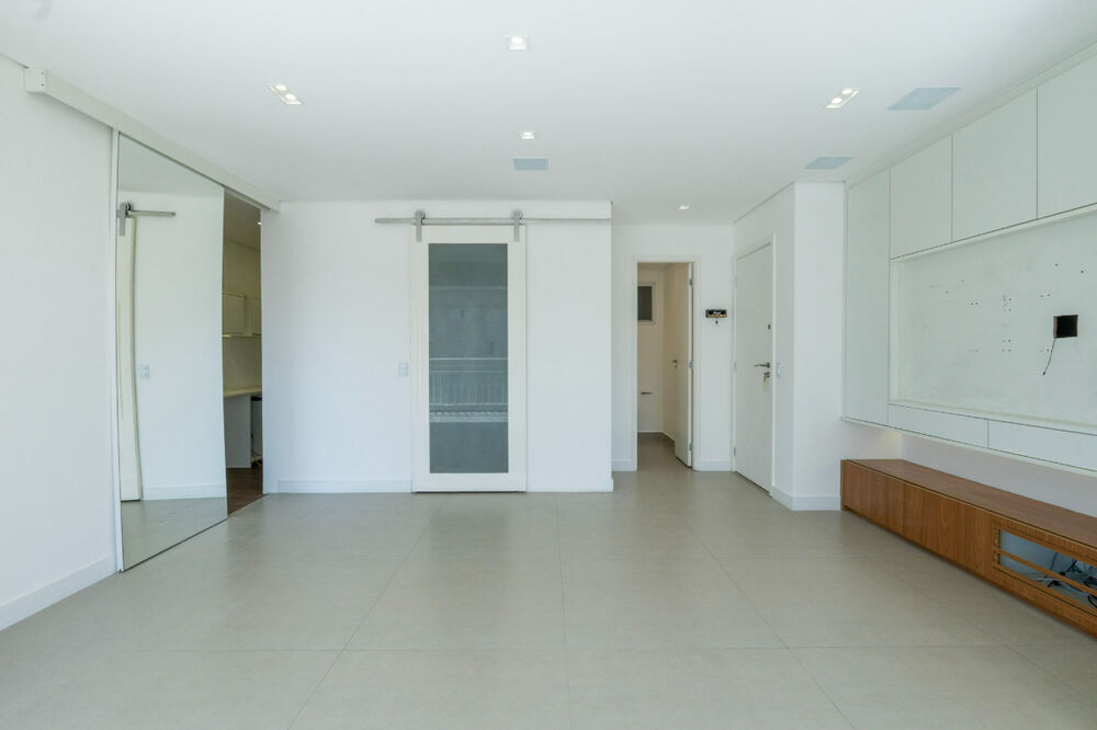 Apartamento à venda com 3 quartos, 96m² - Foto 8