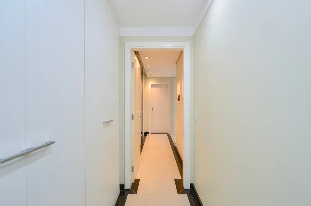 Apartamento, 3 quartos, 250 m² - Foto 1